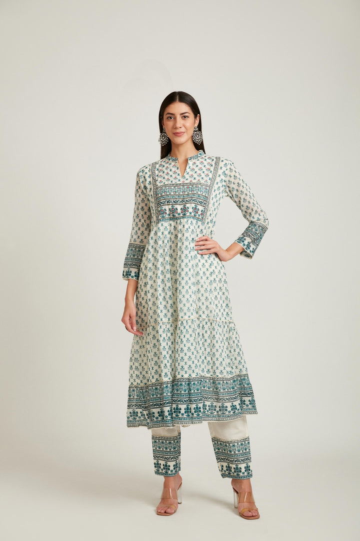 Neerus Green cotton printed kurta set with pant and dupatta - side view