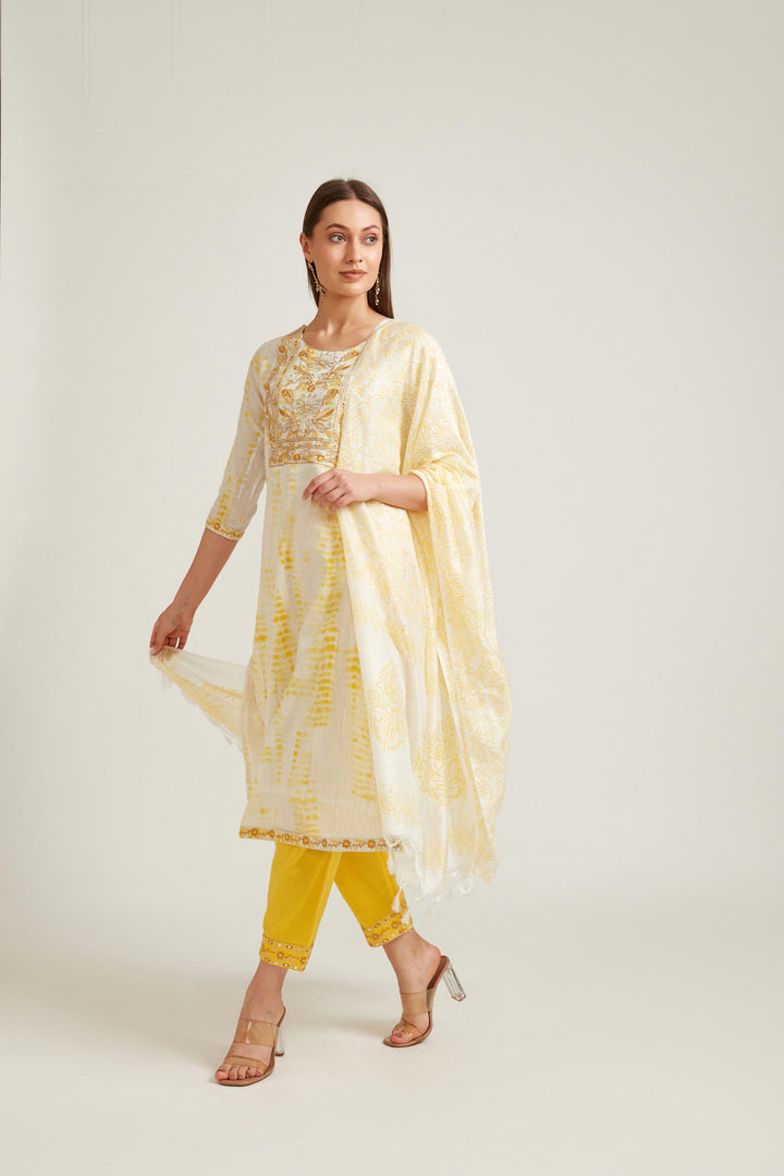 Neerus Yellow Color Cotton Fabric Salwar Kameez