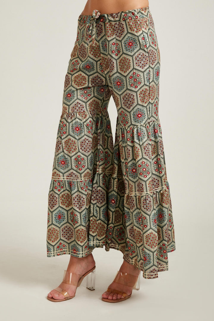 Neerus Grey cotton kurta set - detail view 2