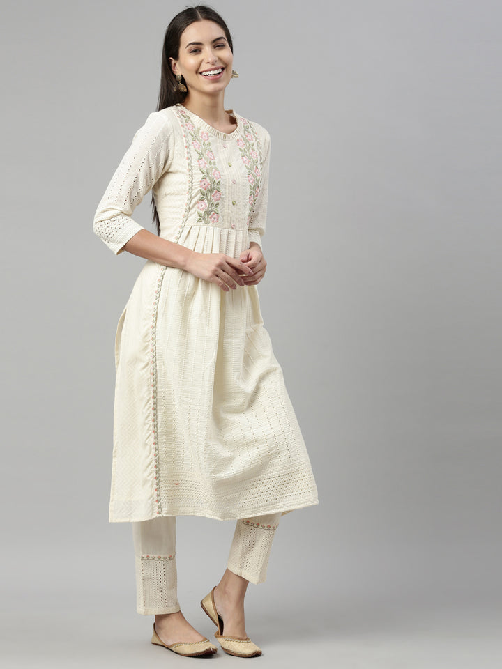 Neerus Beige cotton ethnic suit set - detail view 3