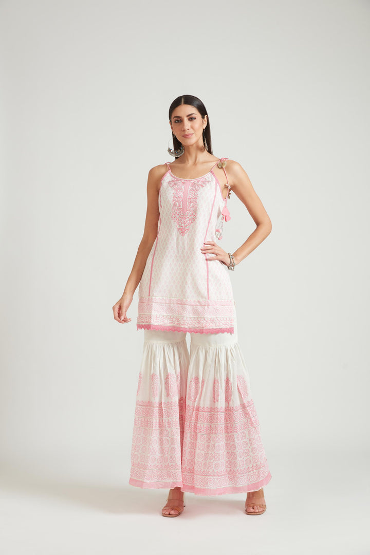 Neerus Pink jute cotton printed kurta set with sharara and dupatta - side view