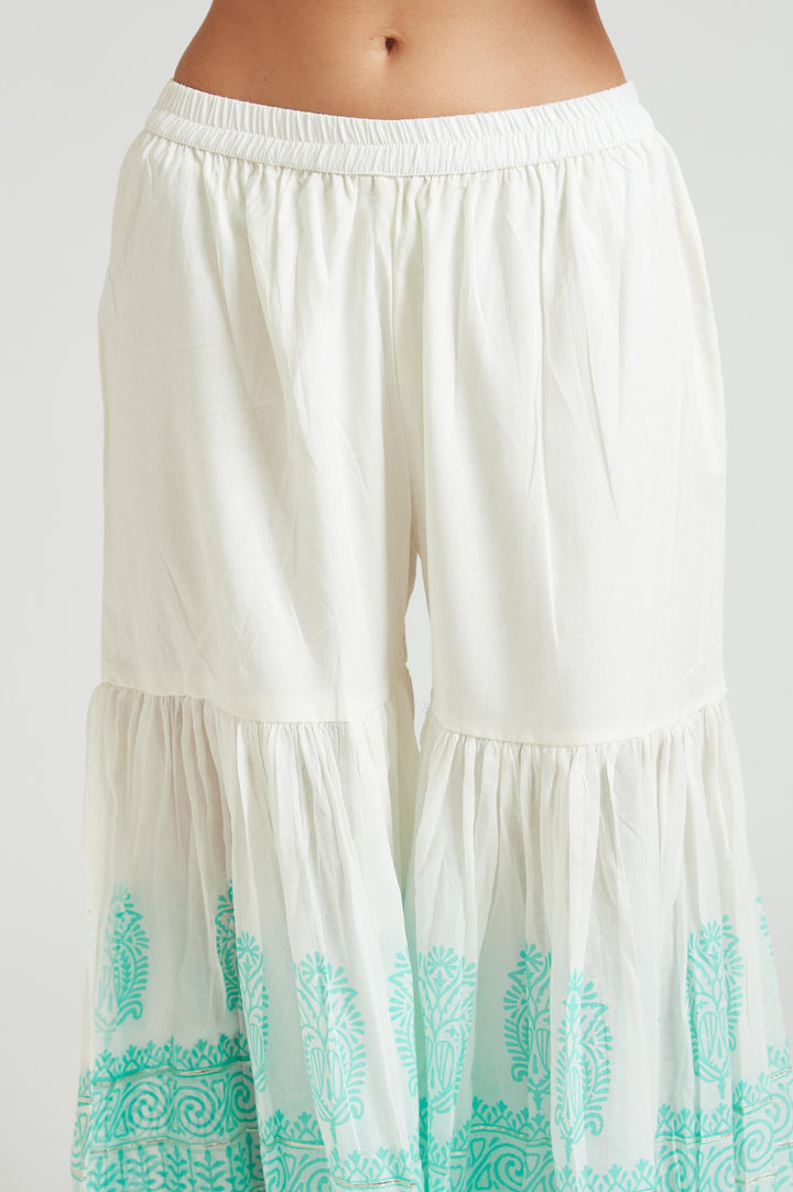 Neerus Green cotton printed kurta set salwar kameez - detail view 2