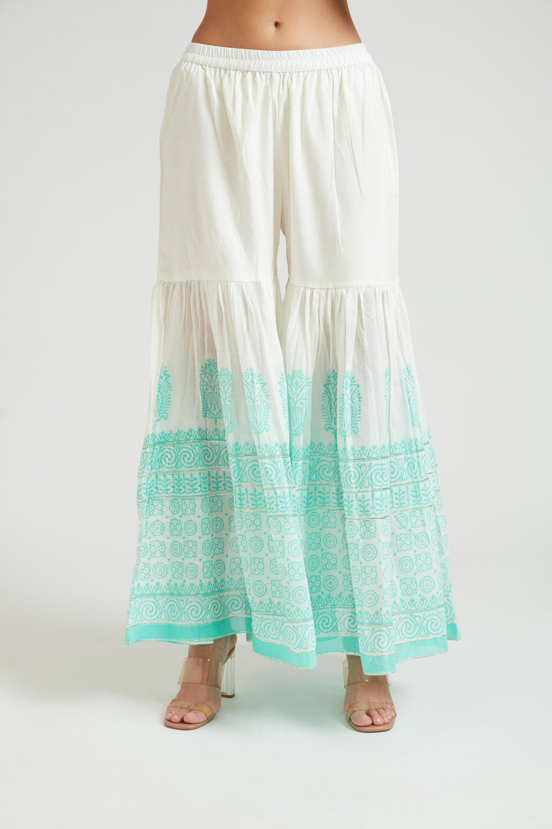 Neerus Green cotton printed kurta set salwar kameez - detail view 3