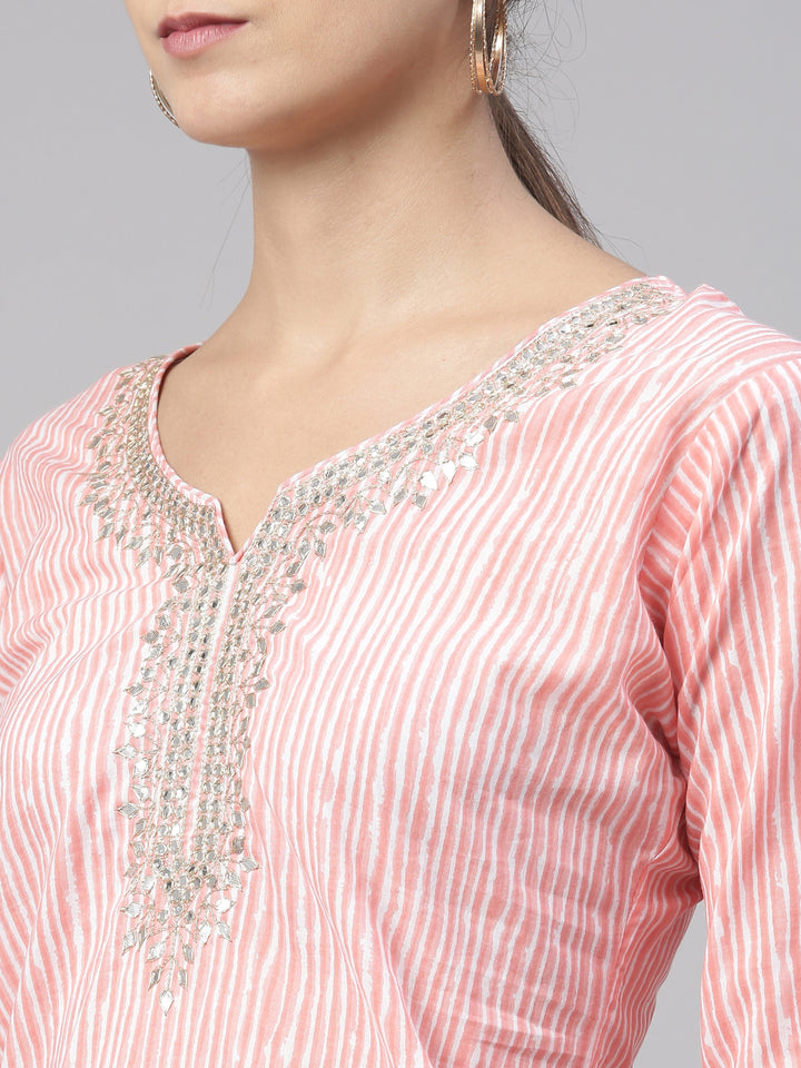 Neerus Pink cotton kurta set - detail view 6