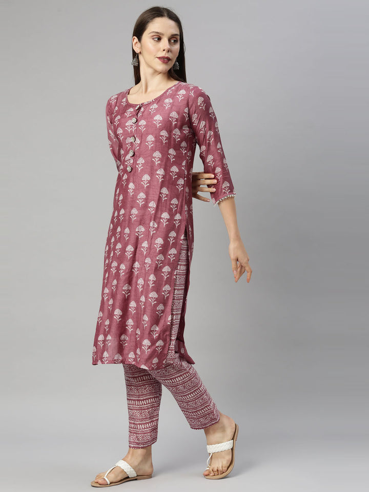 Neerus Onion Color Muslin Fabric Tunic