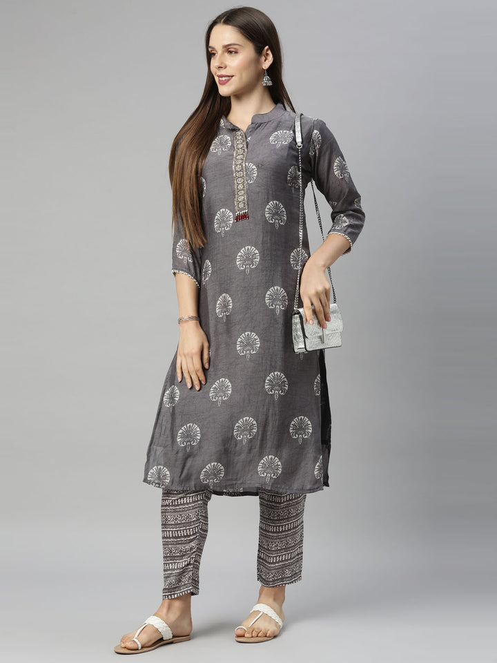 Neerus Grey Color Muslin Fabric Tunic