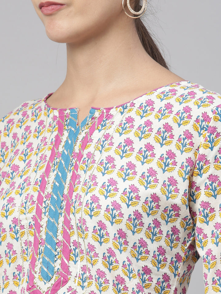 Neerus Blue cotton printed kurta set with churidar and dupatta - back view