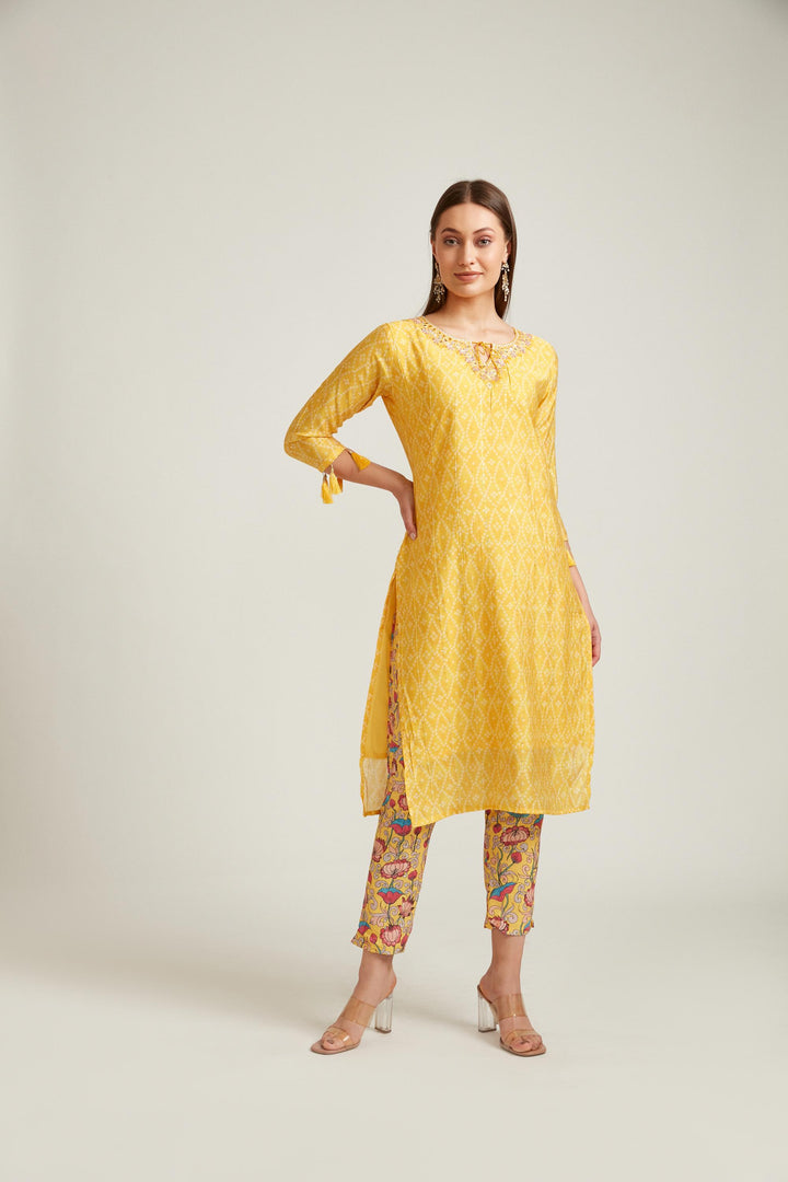 Neerus Yellow viscose rayon printed kurta set - detail view 4