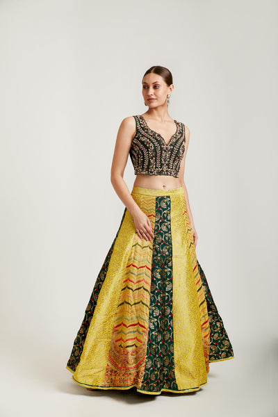 Neeru'S Multicolor Color Silk Fabric Lehenga