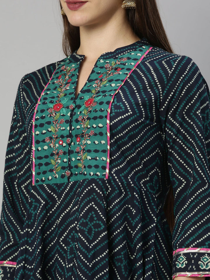 Neerus Blue cotton printed kurta set - back view