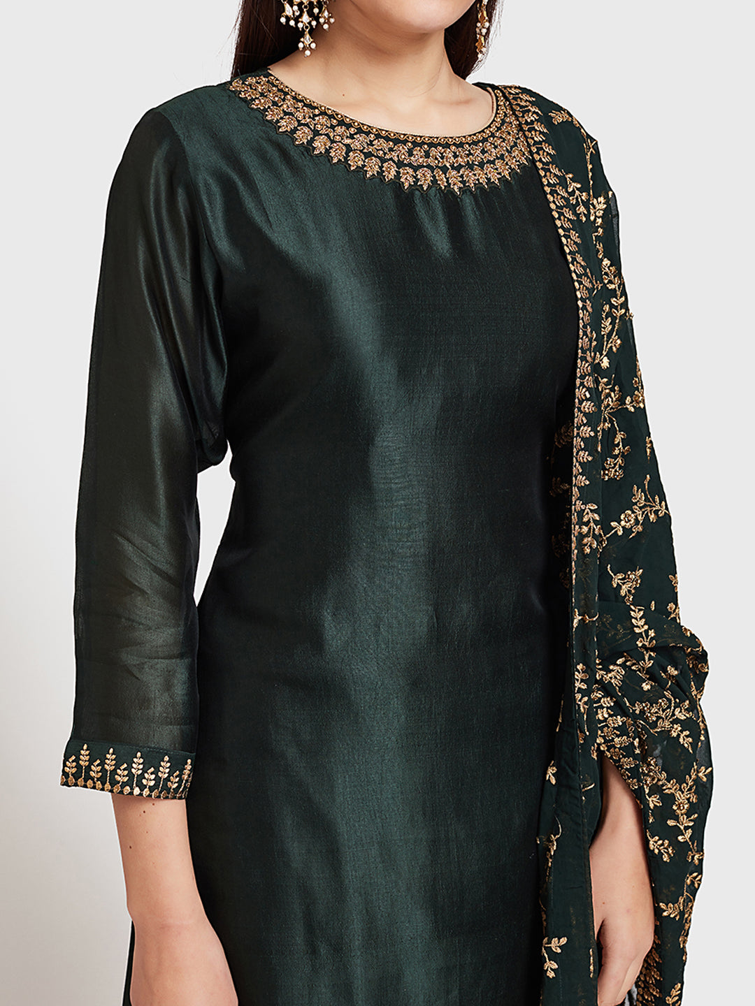 Neerus Green embellished zari kurta set with skirt and dupatta - side view