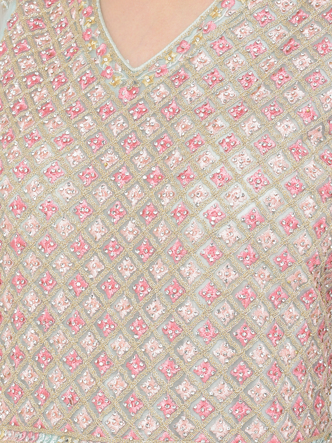 Neerus Green net embroidered suit set - detail view 3