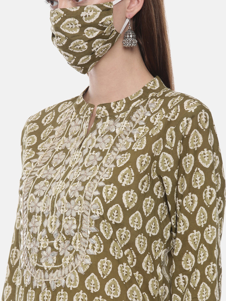 Neerus Mehadi Green Color Cotton Fabric Suit-Pant