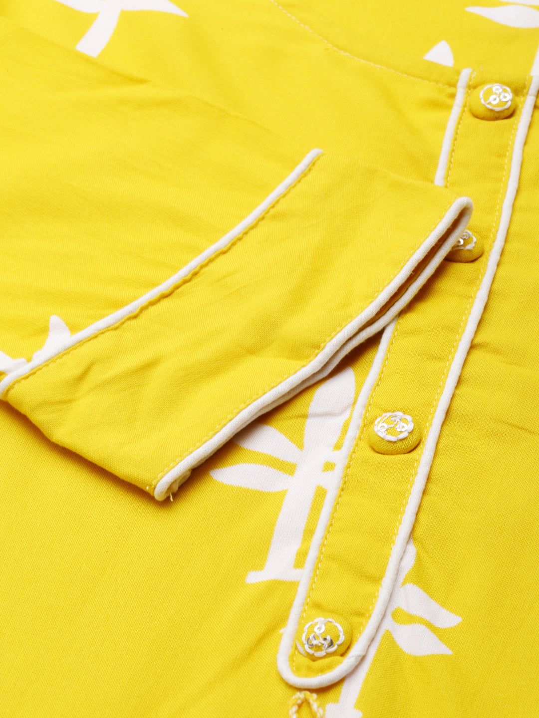 Neerus Yellow printed kurta set with trousers - detail view 3