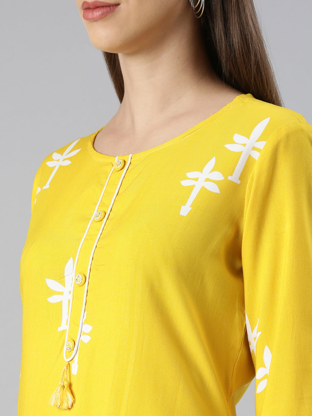 Neerus Yellow printed kurta set with trousers - detail view 1