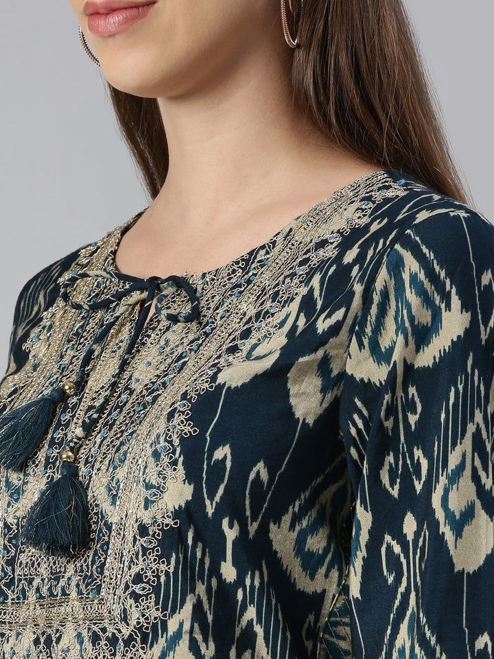 Neerus Blue embroidered kurta set with peacock yoke design - detail view 1
