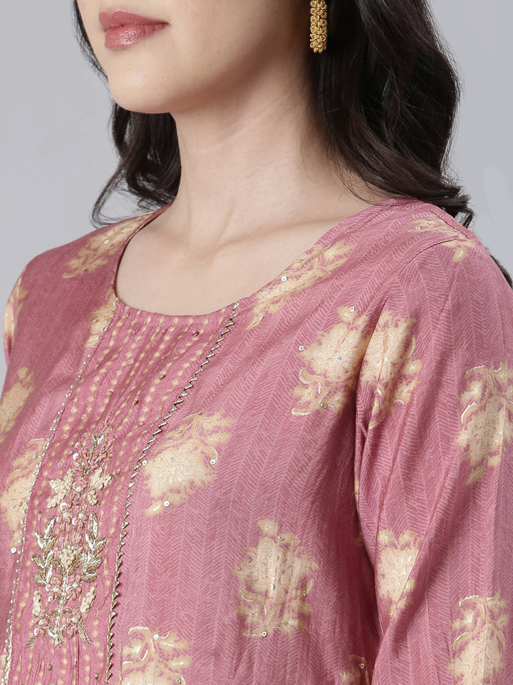 Neerus Pink solid straight kurta set with trouser and dupatta - detail view 1