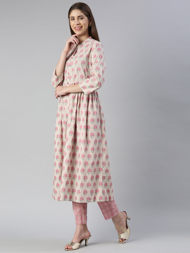 Neerus Pink printed straight kurta set with trousers - back view