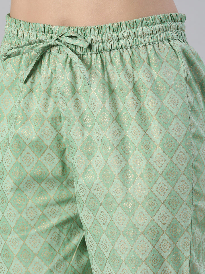 Neerus Green cotton printed kurta set with trousers - detail view 3