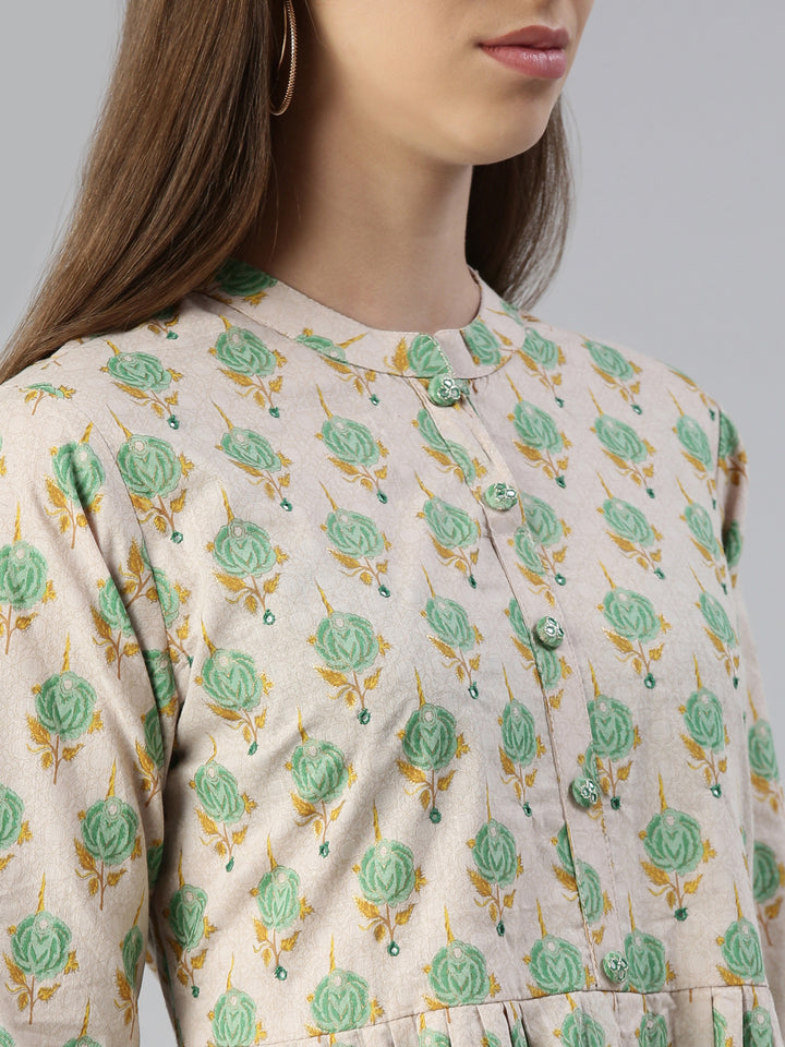 Neerus Green cotton printed kurta set with trousers - detail view 1
