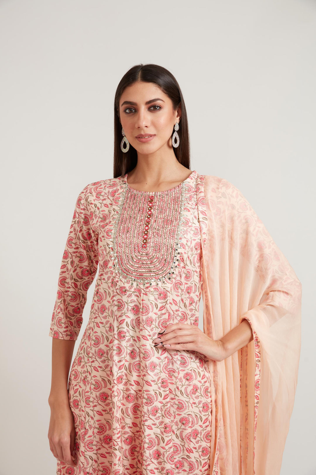 Neerus Orange cotton suit set - back view