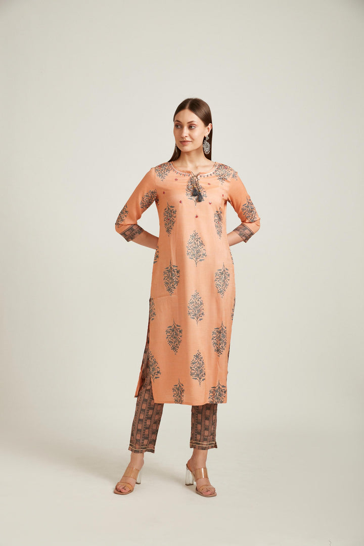 Neerus Pink viscose rayon straight kurta set salwar kameez - detail view 1