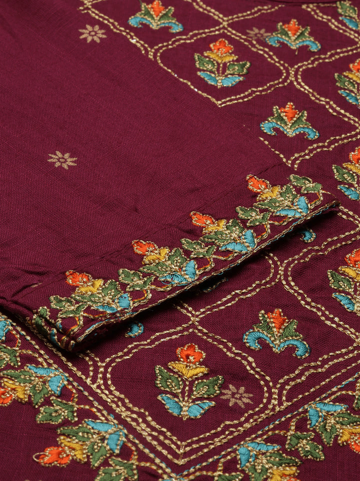 Neerus Maroon rayon solid kurta with trouser - detail view 4
