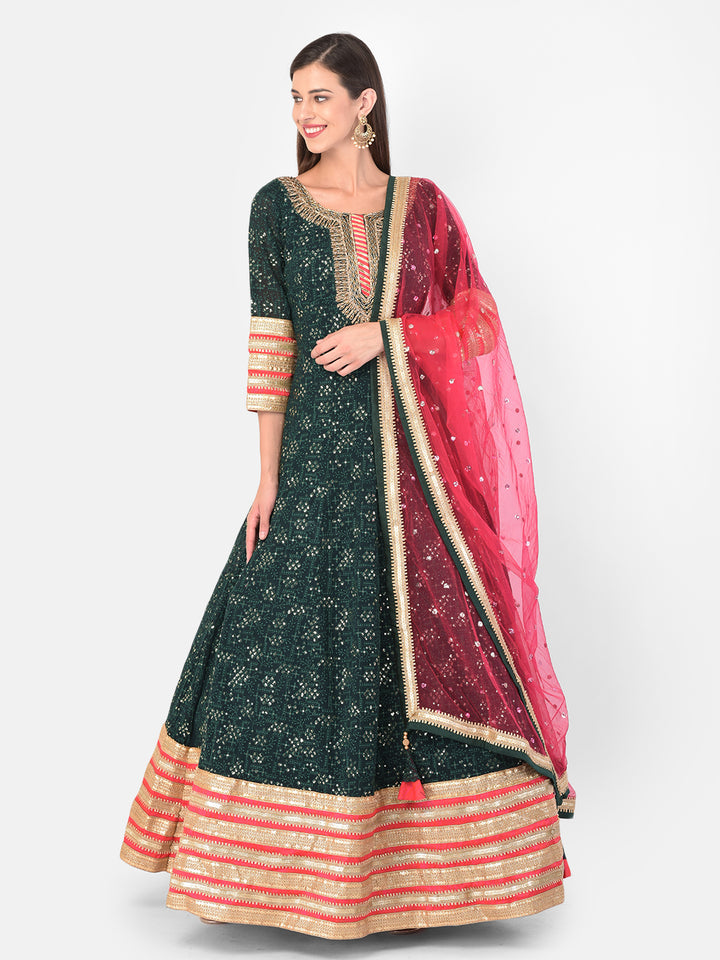 Neerus Green georgette solid gown - detail view 5