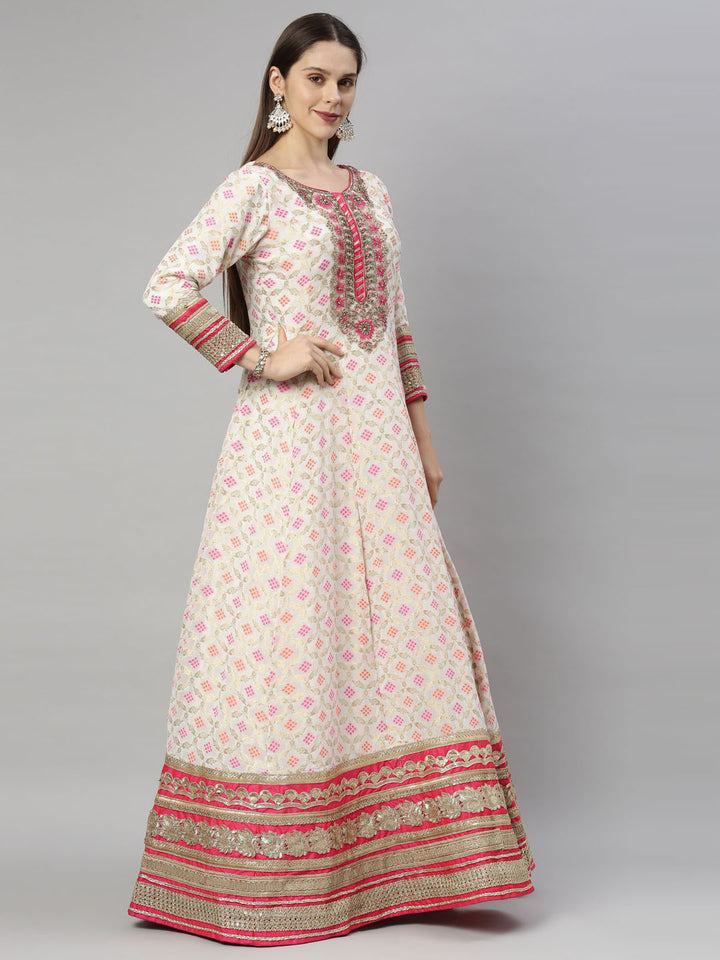 Neerus White Banarasi woven anarkali suit set - detail view 3