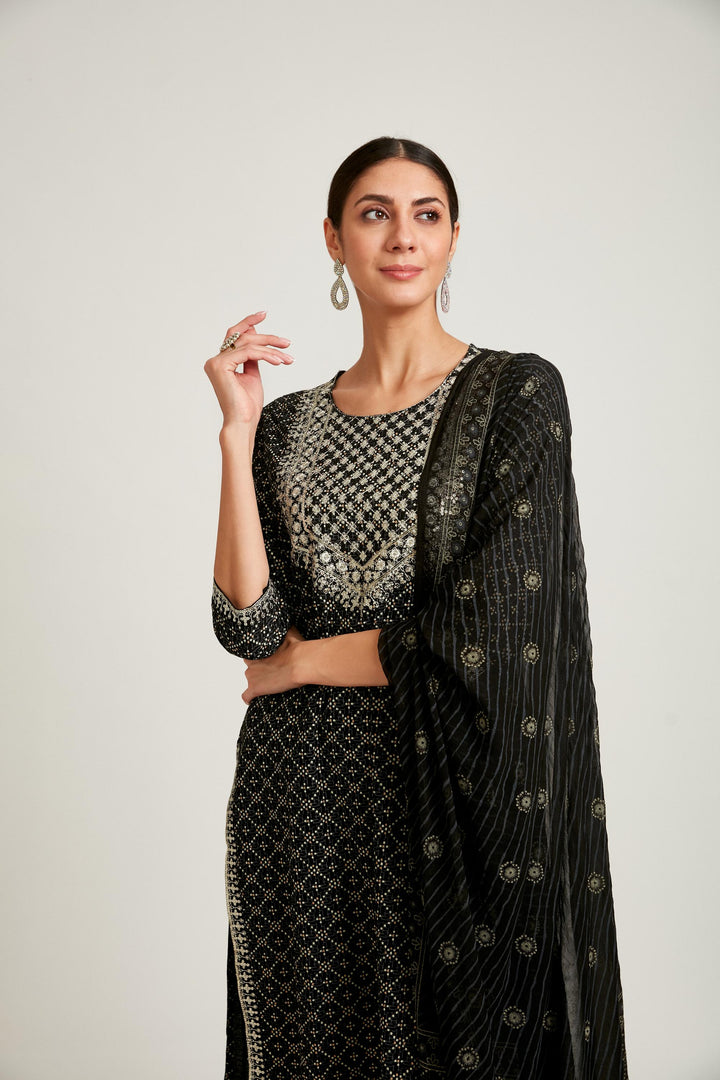 Neerus Black Color Cotton Fabric Kurta Set