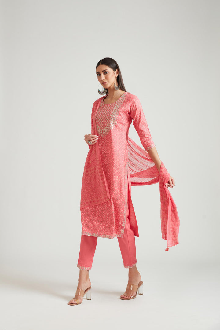Neerus Pink cotton printed suit set - front view