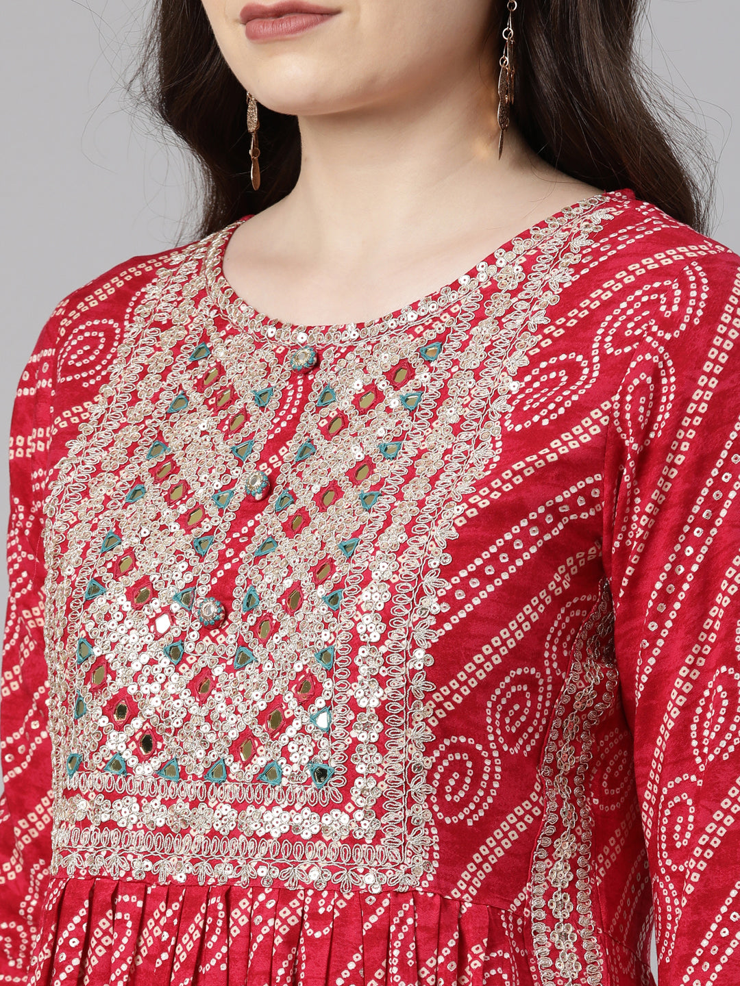 Neerus Pink printed suit set with trouser and dupatta - detail view 2