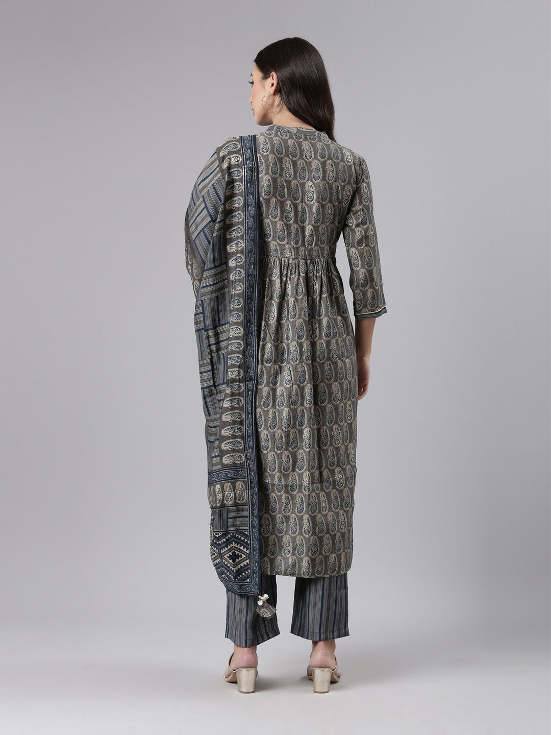 Neerus Grey cotton printed kurta set with trouser and dupatta - side view