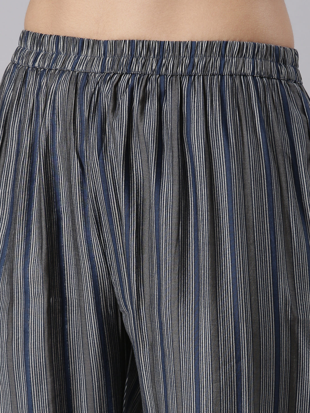 Neerus Grey cotton printed kurta set with trouser and dupatta - detail view 2