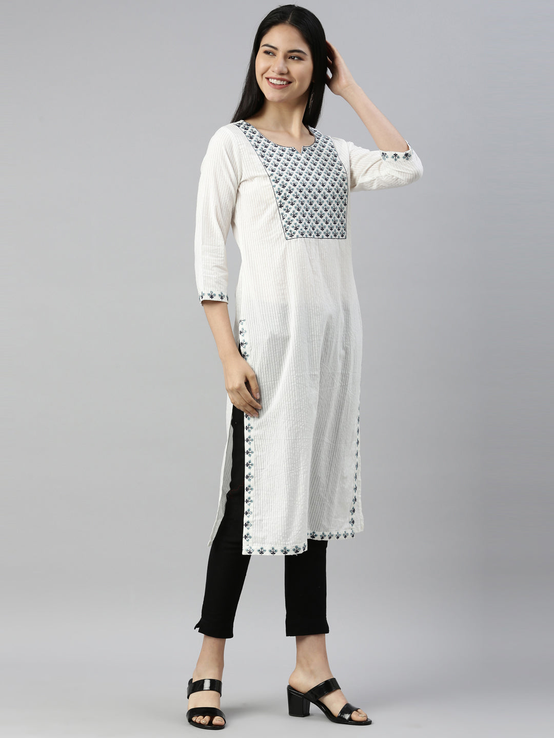 Neerus White cotton solid kurta - side view