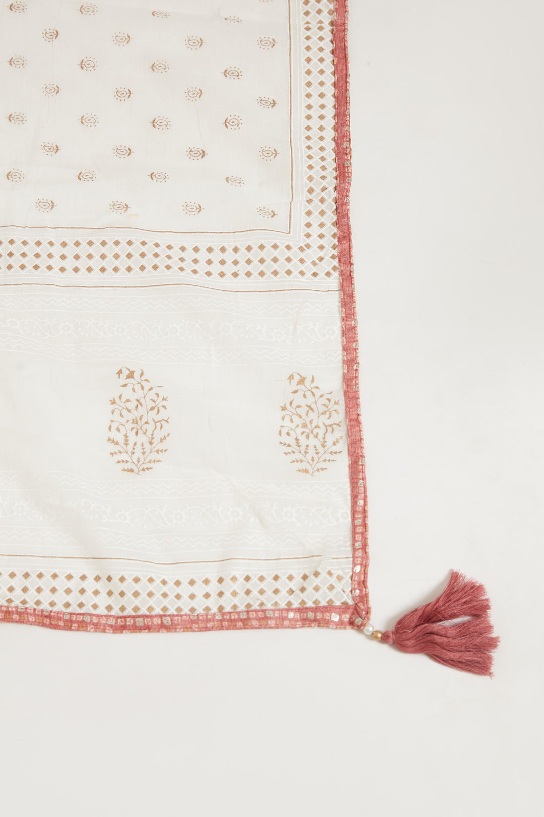 Neerus Pink cotton suit set - detail view 2
