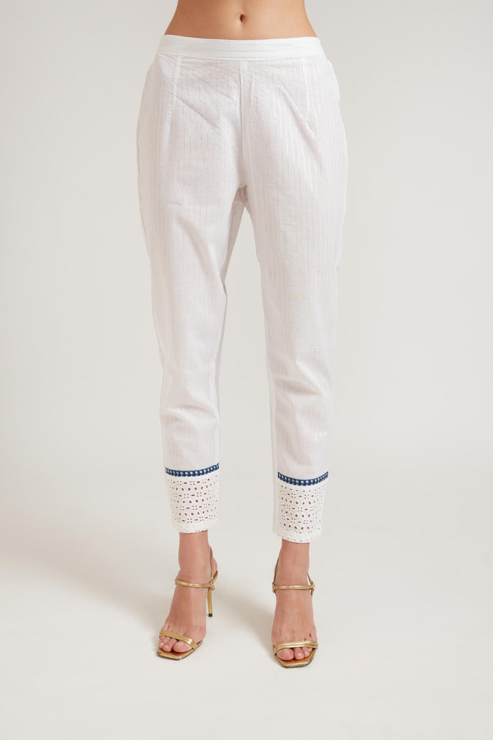 Neerus White cotton suit set - detail view 3