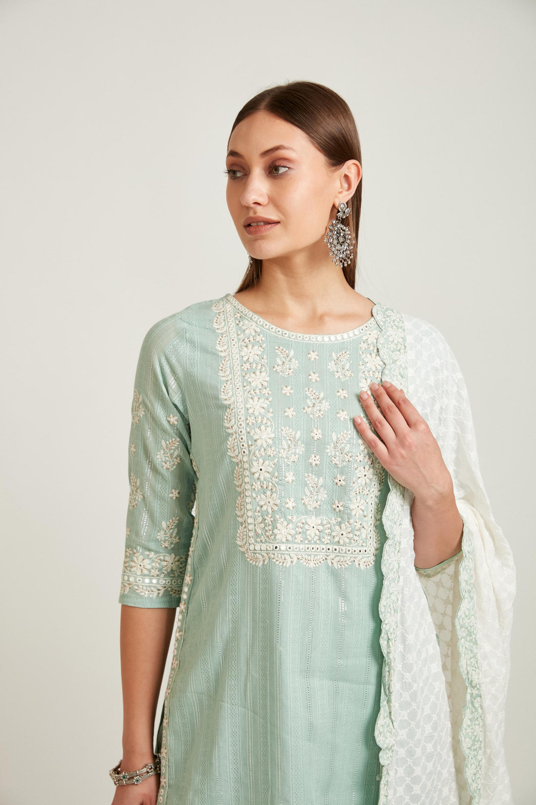 Neerus Green cotton printed suit set - detail view 3