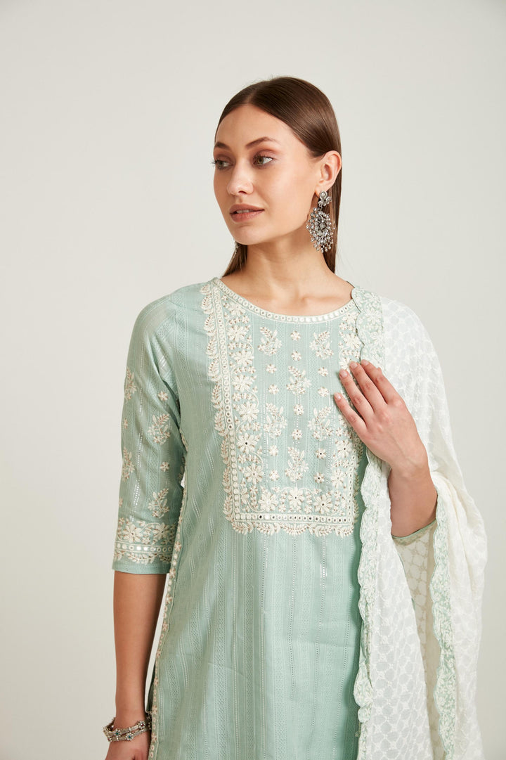 Neerus Green cotton printed suit set - detail view 3