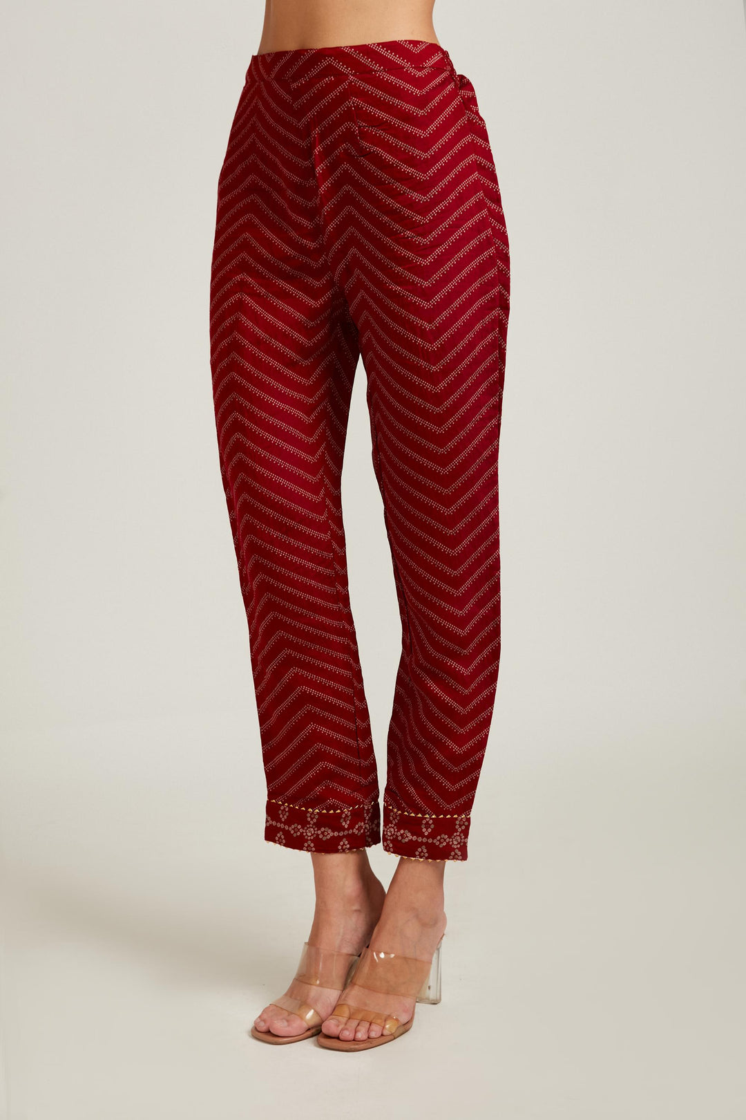 Neerus Maroon modal printed suit set - detail view 2