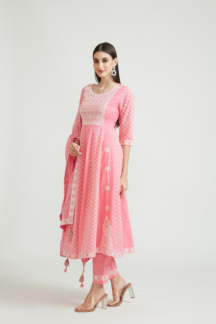Neerus Pink cotton printed kurta set - back view