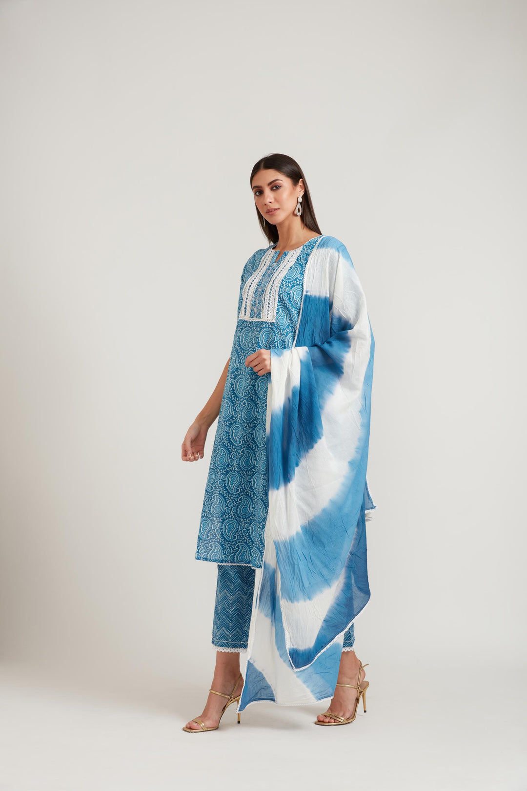 Neerus Blue cotton printed suit set - side view