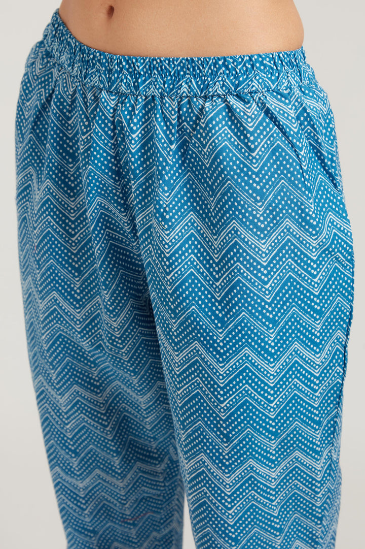 Neerus Blue cotton printed suit set - detail view 3
