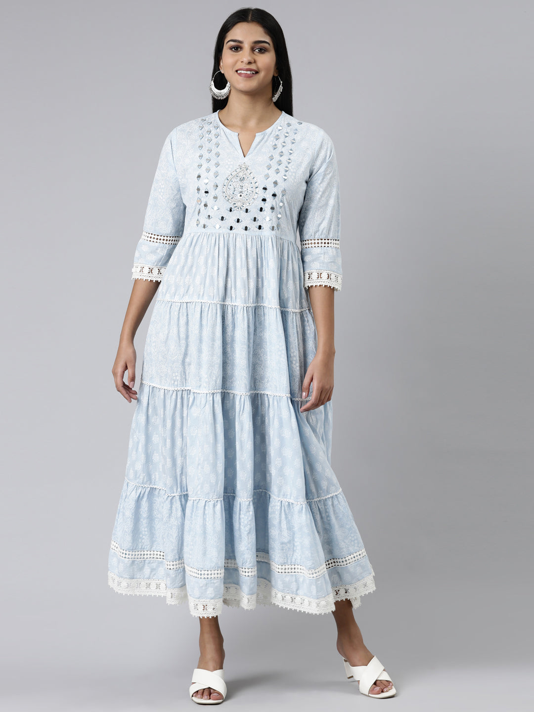 Neerus Green cotton printed straight kurti - front view