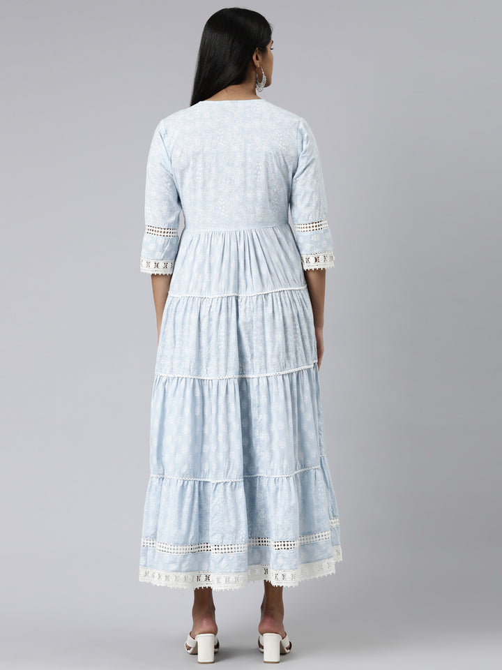 Neerus Green cotton printed straight kurti - side view