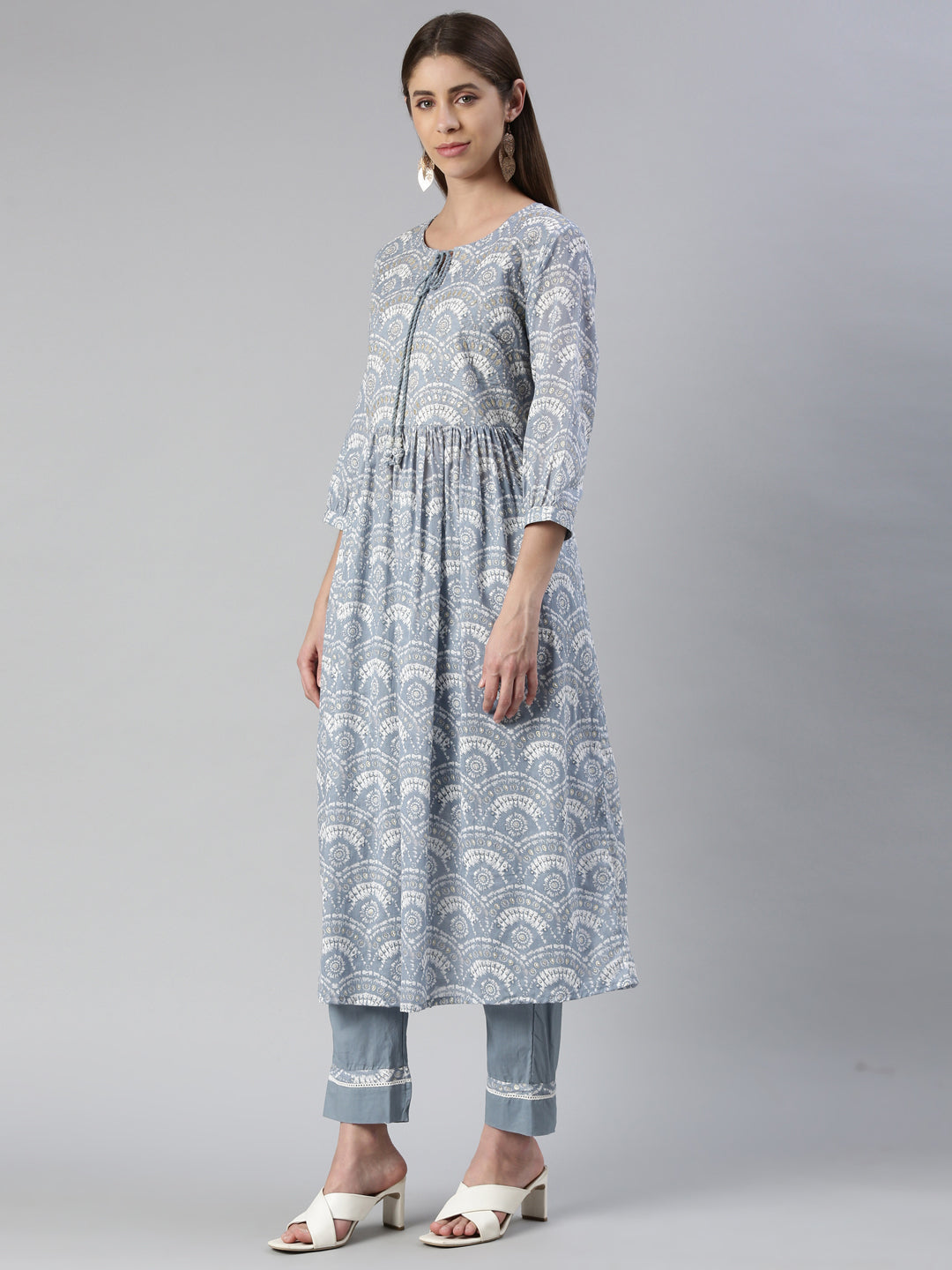 Neerus Women  Indigo Solid Calf Length Kurta And Trousers With Dupatta