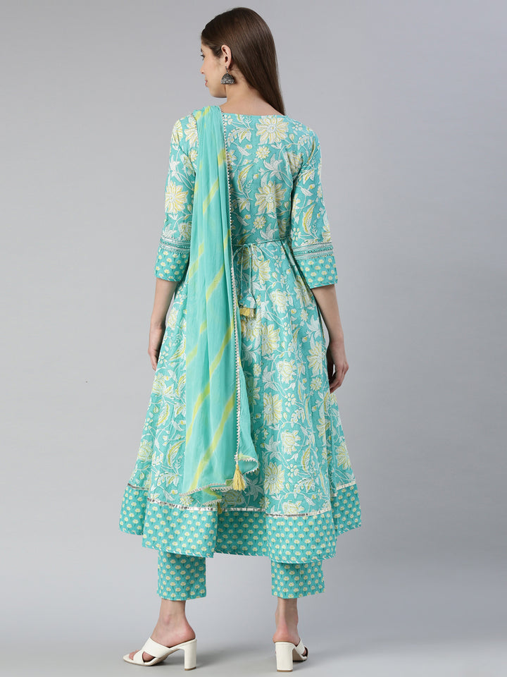 Neerus Green printed straight suit set with dupatta - side view