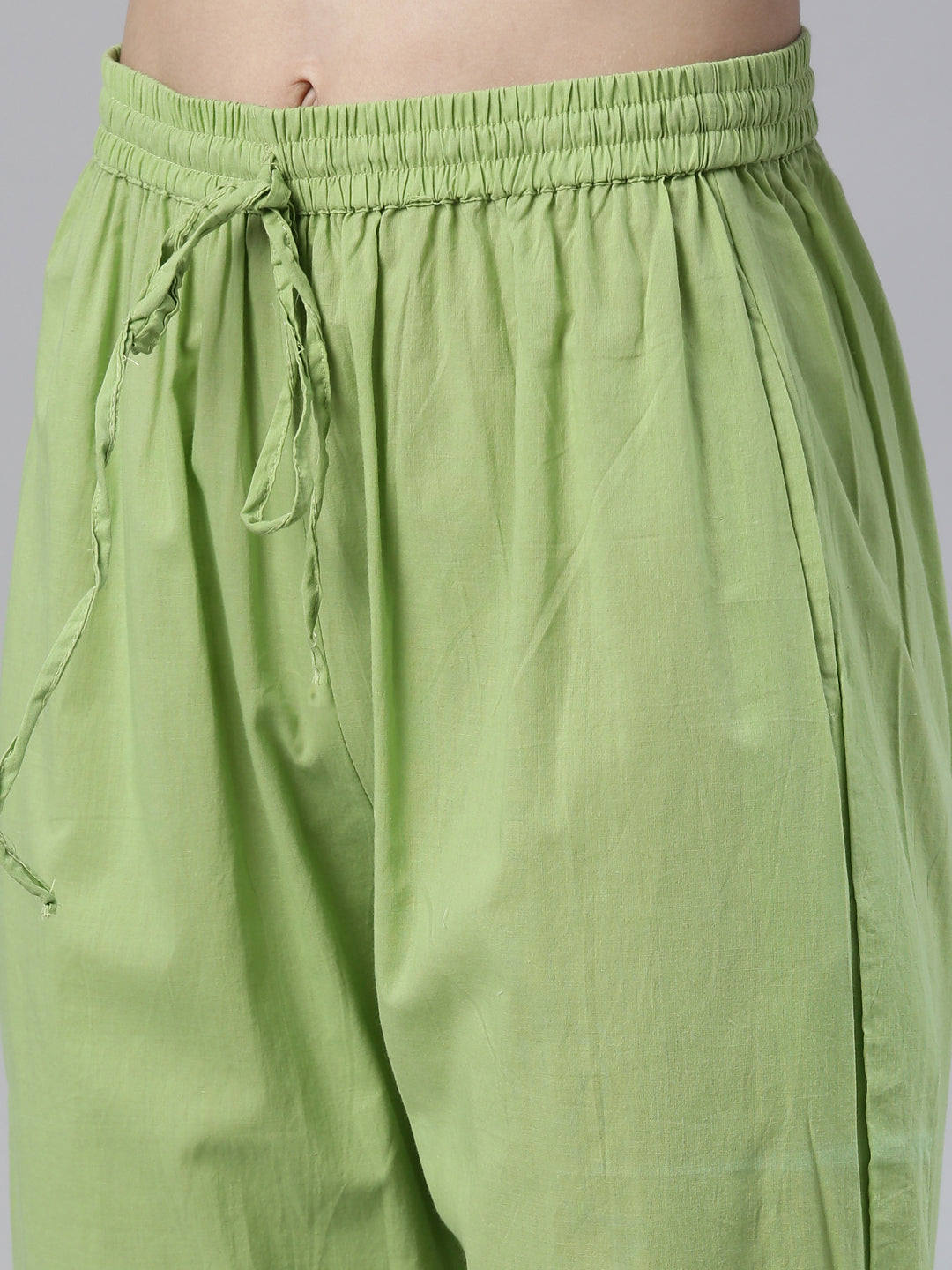Neerus Green Regular Knee Length Printed Kurta Solid Trousers With Dupatta