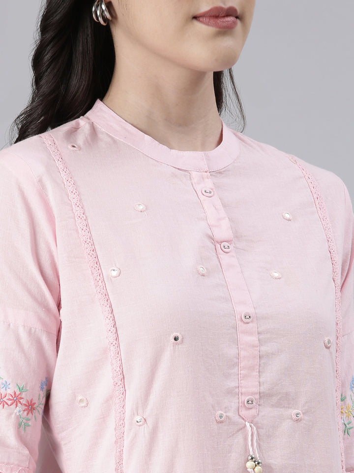 Neerus Pink cotton solid straight kurta - detail view 1