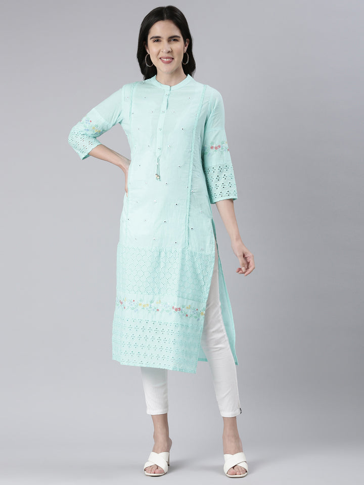 Neerus Green cotton solid straight kurta - front view